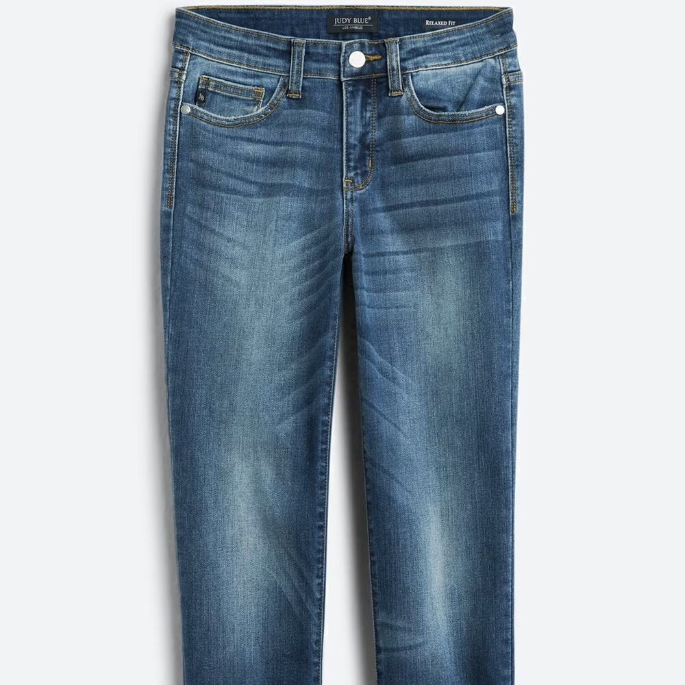 Judy Blue Adelene Mid Rise Girlfriend Jean Size 9 or 29 inseam 26.5"